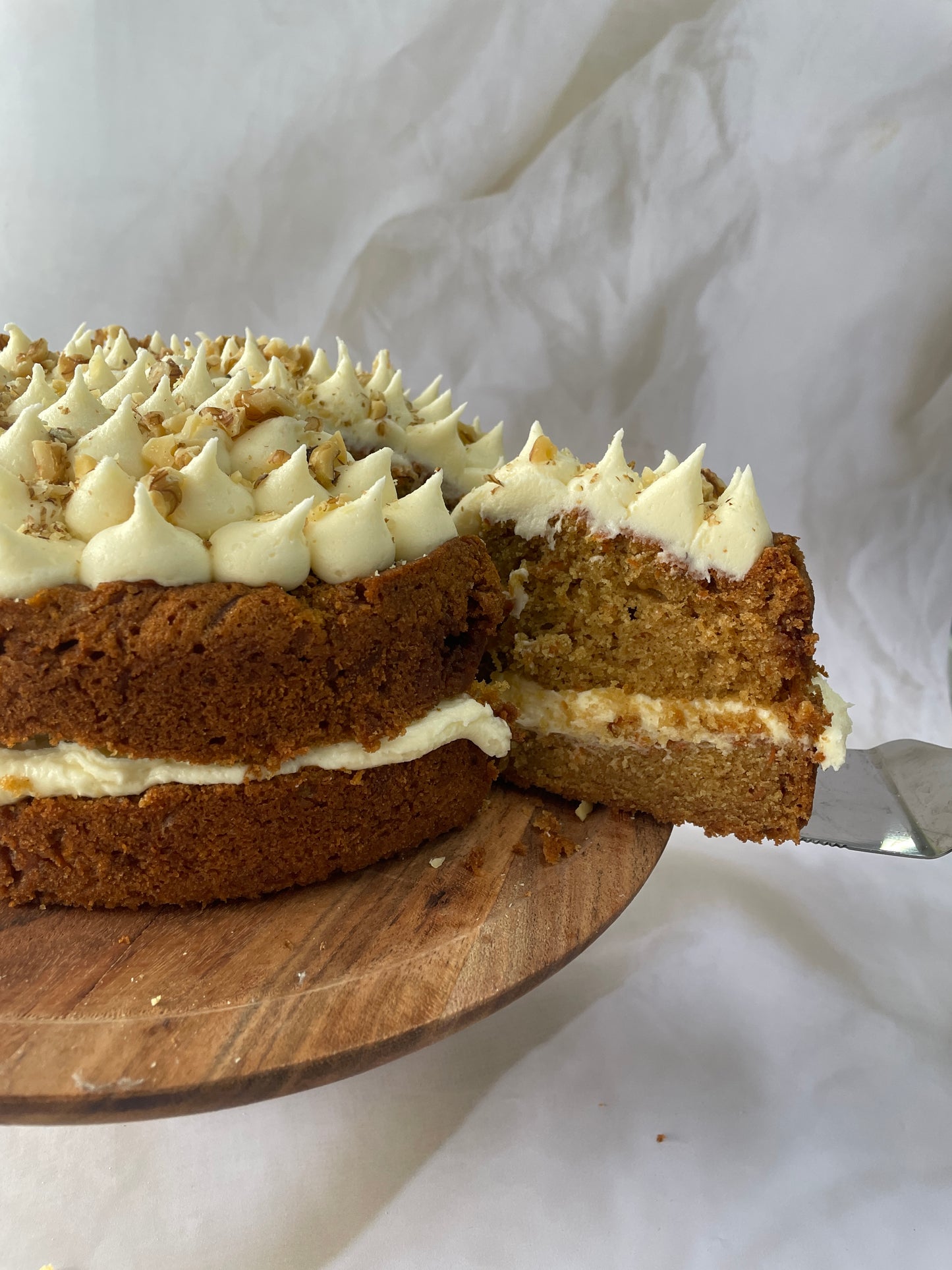 Carrot & walnut cake